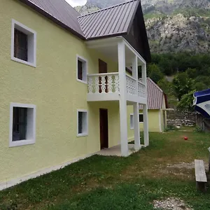  Lodge Bujtina Ahmetaj Albanie